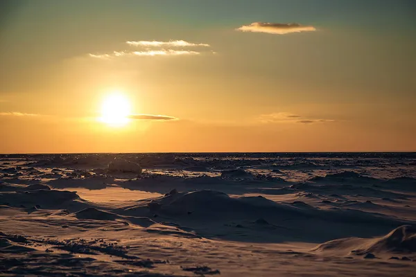 Beau Paysage Hivernal Sibérie Avec Soleil Glace Neige — Photo