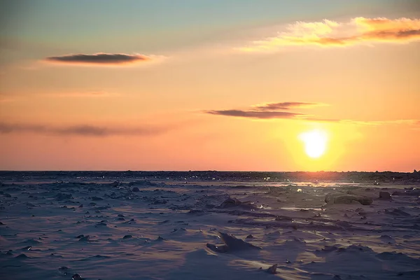 Bela Paisagem Inverno Sibéria Com Sol Gelo Neve — Fotografia de Stock