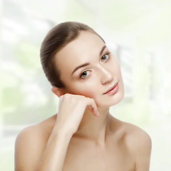 Beautiful girl sitting in tranquility. SPA concept. Skin Care. Y — Stock Photo, Image