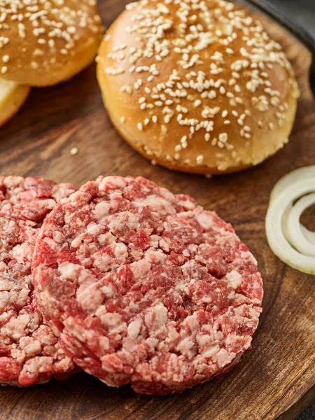 Raw Ingredients Homemade Burger Burger Patties Raw Mince Meat Cutlet — Stok fotoğraf