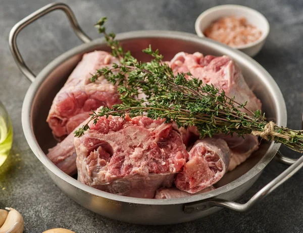 Oxtail Bones Being Stainless Steel Skillet —  Fotos de Stock