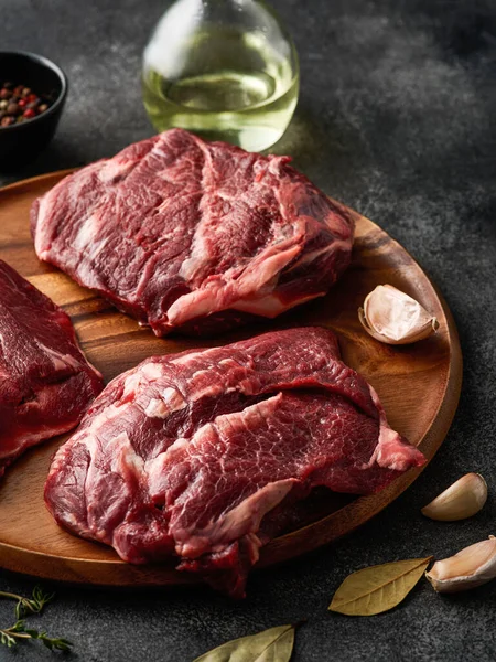 Rohes Fleisch Leckeres Kalbfleisch Rinderbäckchen Bestes Fleisch Zum Langsamen Kochen — Stockfoto