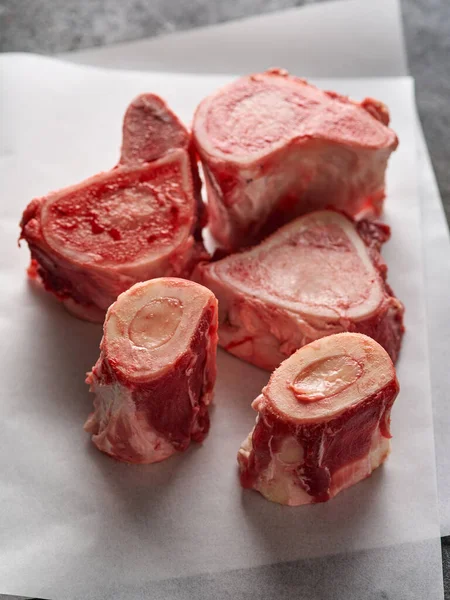 Ossos Carne Para Fazer Caldo Papel Branco Ossos Carne Vaca — Fotografia de Stock