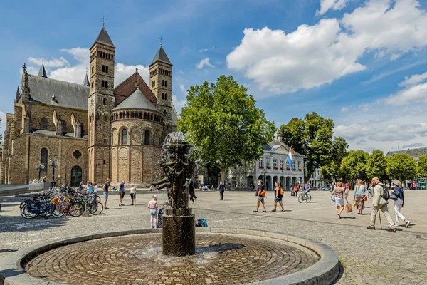 Maastricht South Limburg Netherlands July 2020 People Walking Vrijthof Square — Foto de Stock