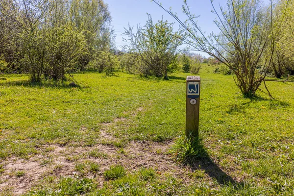 Molenplas Nature Reserve Hiking Trail Post Indicating Route Green Grass — Stockfoto