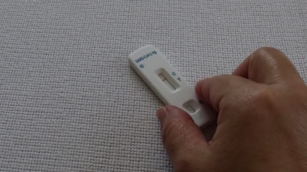 Test Rapido Dell Antigene Sars Cov Rilevare Covid Sul Tavolo — Video Stock