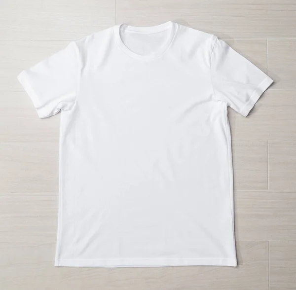 Branco Branco Shirt Modelo Mockup Chão — Fotografia de Stock