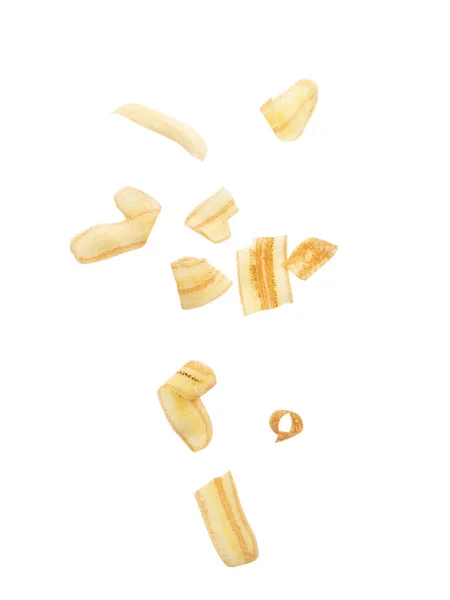Падіння Бананових Чіпсів Ізольовано Білому Тлі Відсічним Контуром — стокове фото