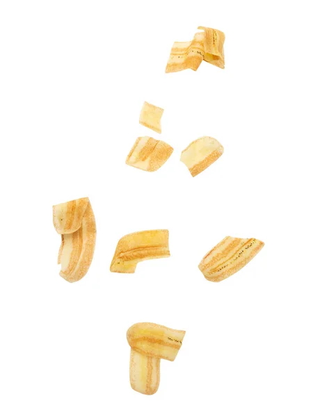 Fallande Banan Chips Isolerad Vit Bakgrund Med Klippbana — Stockfoto