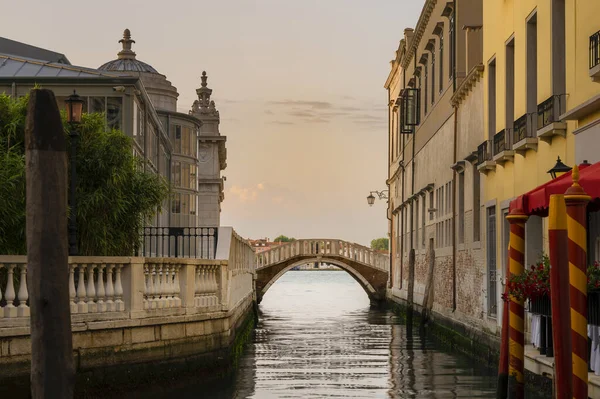 Canal Con Barcos Venecia Italia — Foto de Stock