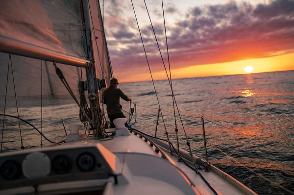 Yacht Laut Saat Matahari Terbenam Laut Baltik — Stok Foto