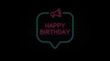 Siyah arkaplanda izole edilmiş Mutlu Yıllar metniyle parlayan neon hattı Megafon simgesi. Megafonla konuşma baloncuğu çerçeveli doğum günün kutlu olsun. 4K Video hareketli grafik canlandırması.
