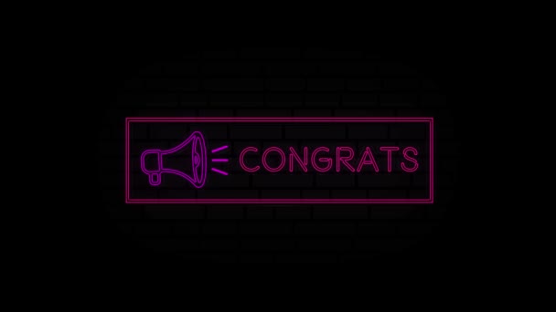 Congratulazioni segno al neon in una cornice con un megafono su sfondo nero. Animazione incandescente testo al neon Congratulazioni. Animazione grafica 4K Video motion. — Video Stock