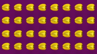 Taze portakal hurmasının renkli deseni. Hurma dilimlenmiş kusursuz desen. Pop sanat tasarımı. Gerçekçi animasyon. 4K video hareketi