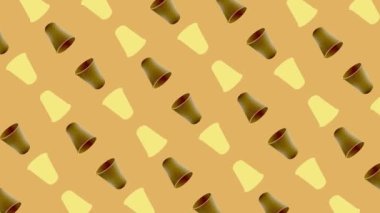 Turuncu arka planda renkli kağıt bardaklar. Kağıt bardakla kusursuz desen. Üst Manzara. Gerçekçi animasyon. 4K video hareketi