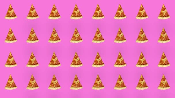 ピンクを基調にしたカラフルなピザの柄。ピザスライスとシームレスなパターン。最上階だ。現実的なアニメーション。4Kビデオモーション — ストック動画