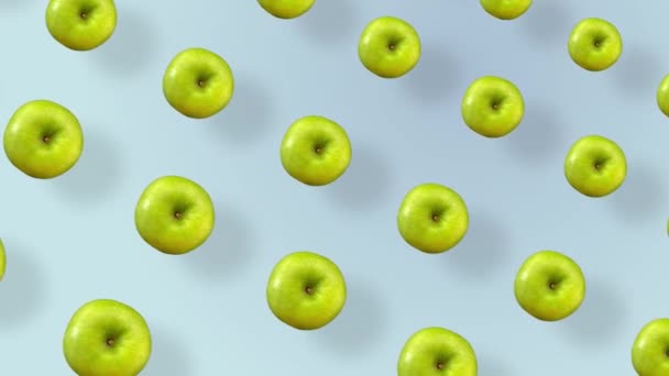 Zelené ovoce vzor čerstvých jablek na modrém pozadí se stíny. Bezešvý vzor s jablkem. Realistická animace. Pohyb videa 4K — Stock video