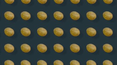 Taze hindistan cevizlerinin renkli meyveleri. Hindistancevizli kusursuz desen. Gerçekçi animasyon. 4K video hareketi