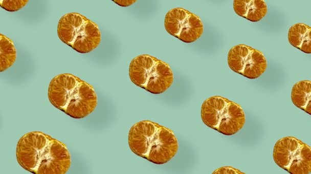 Colorful fruit pattern of fresh tangerines. Seamless pattern with tangerine. Mandarine. Pop art design. Realistic animation. 4K video motion — Vídeo de Stock