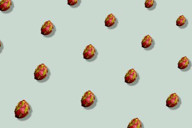 Taze ejderha meyvesinin renkli deseni. Pitaya. Üst Manzara. Düz yatıyordu. Pop sanat tasarımı