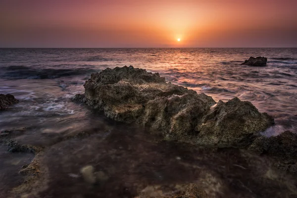 Sonnenuntergang über dem Meer — Stockfoto