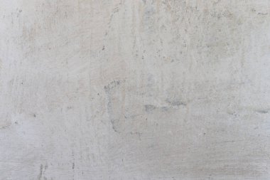 Beyaz alçı duvar boyası yatay arkaplan ve çatlaklar. Beyazlatıcı katmanlı beton duvar, arka plan dokusu, beyazlatılmış duvar.