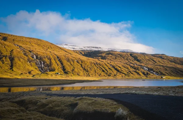 Lago Cisne Territorial Mjauvotn Ilha Streymoy Ilhas Faroé Dinamarca Novembro — Fotografia de Stock