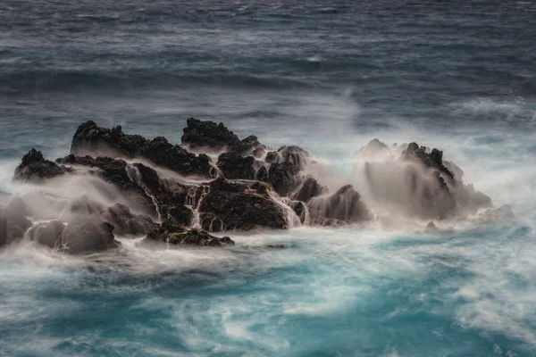 Porto Moniz Μεγάλη Έκθεση Βράχων Και Κυμάτων Στη Βουλκανική Ακτή — Φωτογραφία Αρχείου