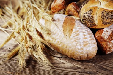 ekmek ve ahşap buğday