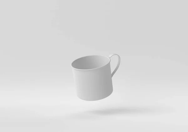 Tasses Blanches Tasse Café Flottant Fond Blanc Concept Minimal Idée — Photo