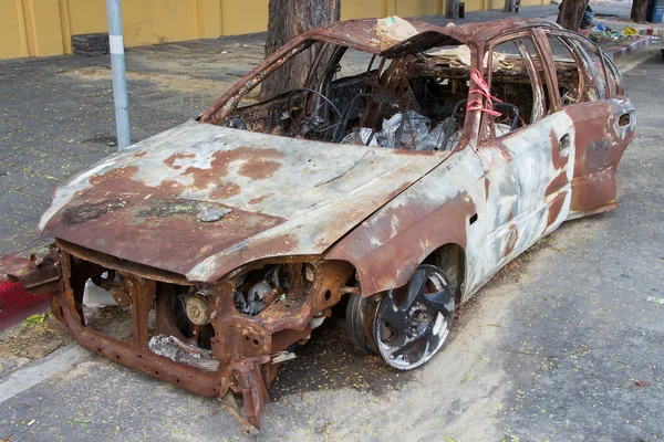 Thailand police cars were destroyed by protesters — Stock Photo, Image