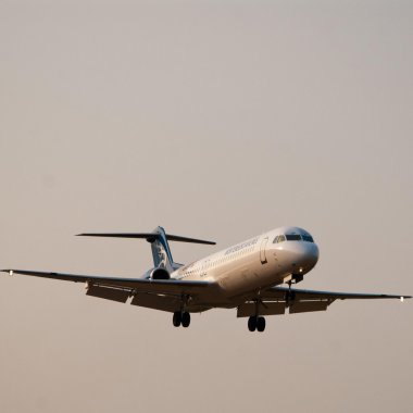 lekelenme, tivat, Karadağ, airbus, a320, airbus 320, unww belirleyiciler, runway