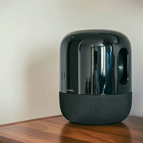 Mobil elektroniğin önde gelen markalarından birinin ses hoparlörü