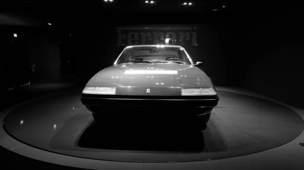 イタリア トリノ 2021年6月20日 トリノ自動車博物館でアンティーク自動車スポーツを垣間見る — ストック写真