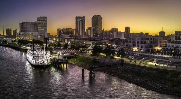 Barco Remos Del Río Nueva Orleans Atardecer —  Fotos de Stock