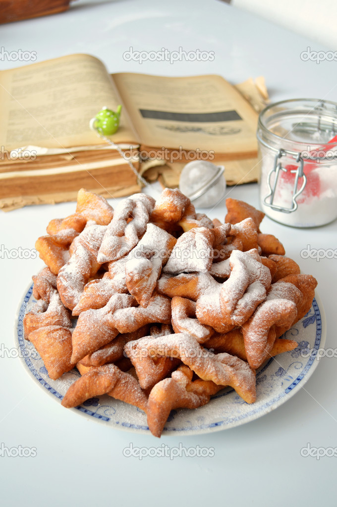 Angel wings (Faworki),cakes deep-fried in oil to celebrate Fat T