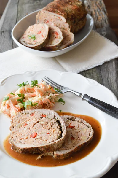 Meatloaf (beef) with salad — Stock Photo, Image