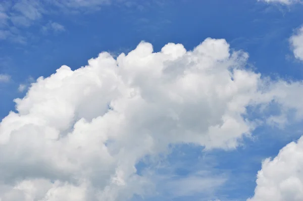 Fondo cielo azul — Foto de Stock