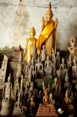 Budist heykeller
