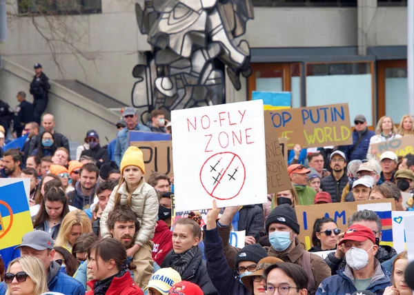 San Francisco Feb 2022 Непізнані Учасники United Stand Ukraine Protest — стокове фото