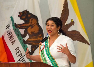 San Francisco, CA - 11 Mart 2022 San Francisco Belediye Başkanı London Breed, İrlanda Bayrak Yükseltme Töreni 'nde konuşma yapacak..