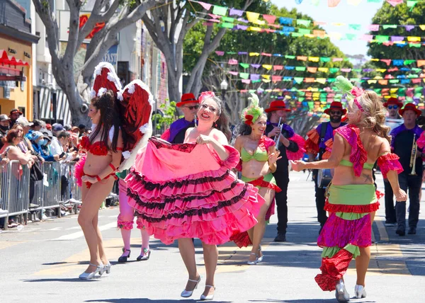 San Francisco Mayo 2022 Participantes Identificados 44º Desfile Anual Del —  Fotos de Stock