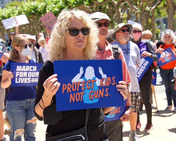 San Francisco Június 2022 Stop Gun Violence Tiltakozás Résztvevők Gyülekeznek — Stock Fotó