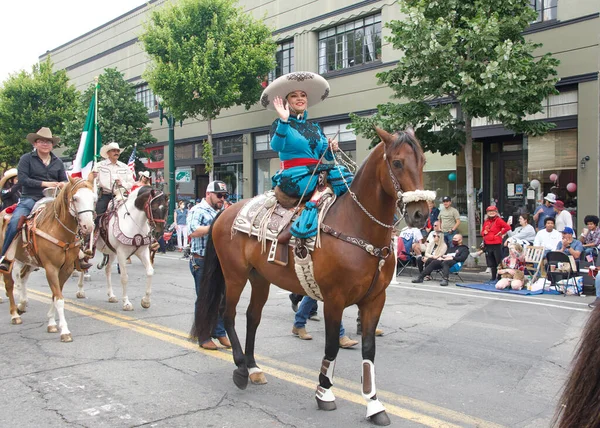 Alameda Juli 2022 Deltagare Alameda Juli Parade Största Och Längsta — Stockfoto