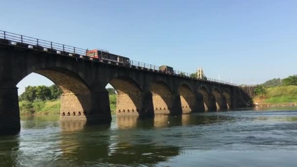 2021 Vintage Stone Bridge Ulhas River Kalyan Ahmednagar Nirmal 222 — Stockvideo
