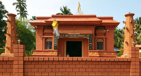 2021 Червоний Джамба Чира Камінь Shree Suvarna Ganesh Temple Diveagar — стокове фото
