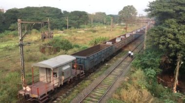 11 25 2021 Mal Treni Kalyan Gıda Avlusu Maharashtra Hindistan 'da.