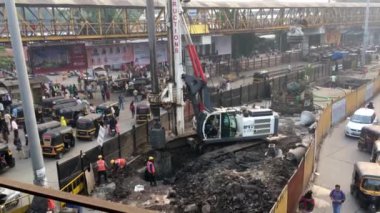Kalyan Tren İstasyonu Maharashtra Hindistan yakınlarındaki 12 08 2021 Piling and Foundation Work on Construction Site.
