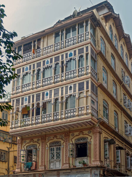 12 17 2021 Традиционный стиль Старый дом Базаргейт-стрит Форт Мумбаи Махараштра Индия Азия