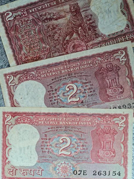 2022 Vintage Indian Old Two Rupees Currency Note Indian Rupee — стокове фото